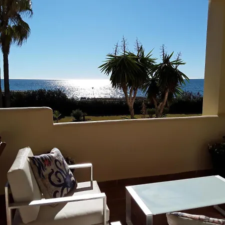 Beachfront Neptuno I, Complex,views,pool,garden, Elviria * Марбелья