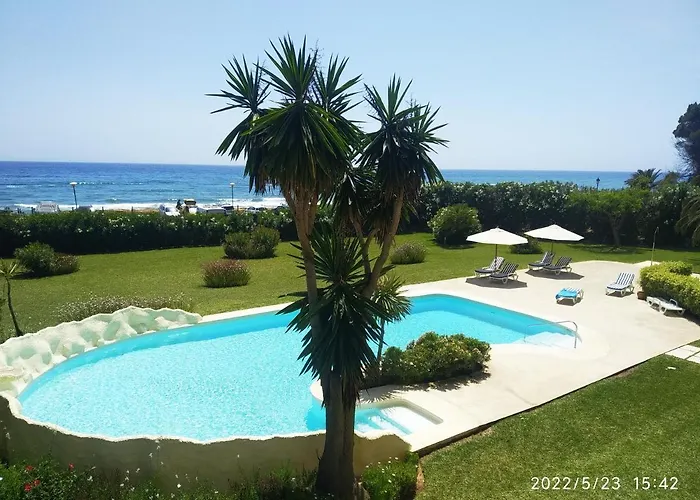 شقة Beachfront Neptuno I, Complex,views,pool,garden, Elviria